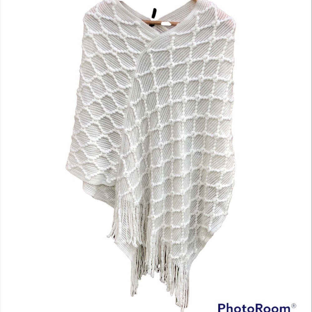 Crochet Soft White Shawl  Grannycore Fringed Tassels Crocheted